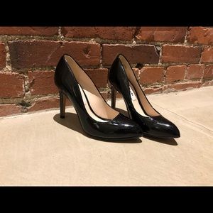 Clarks Narrative Black Patent Pumps
